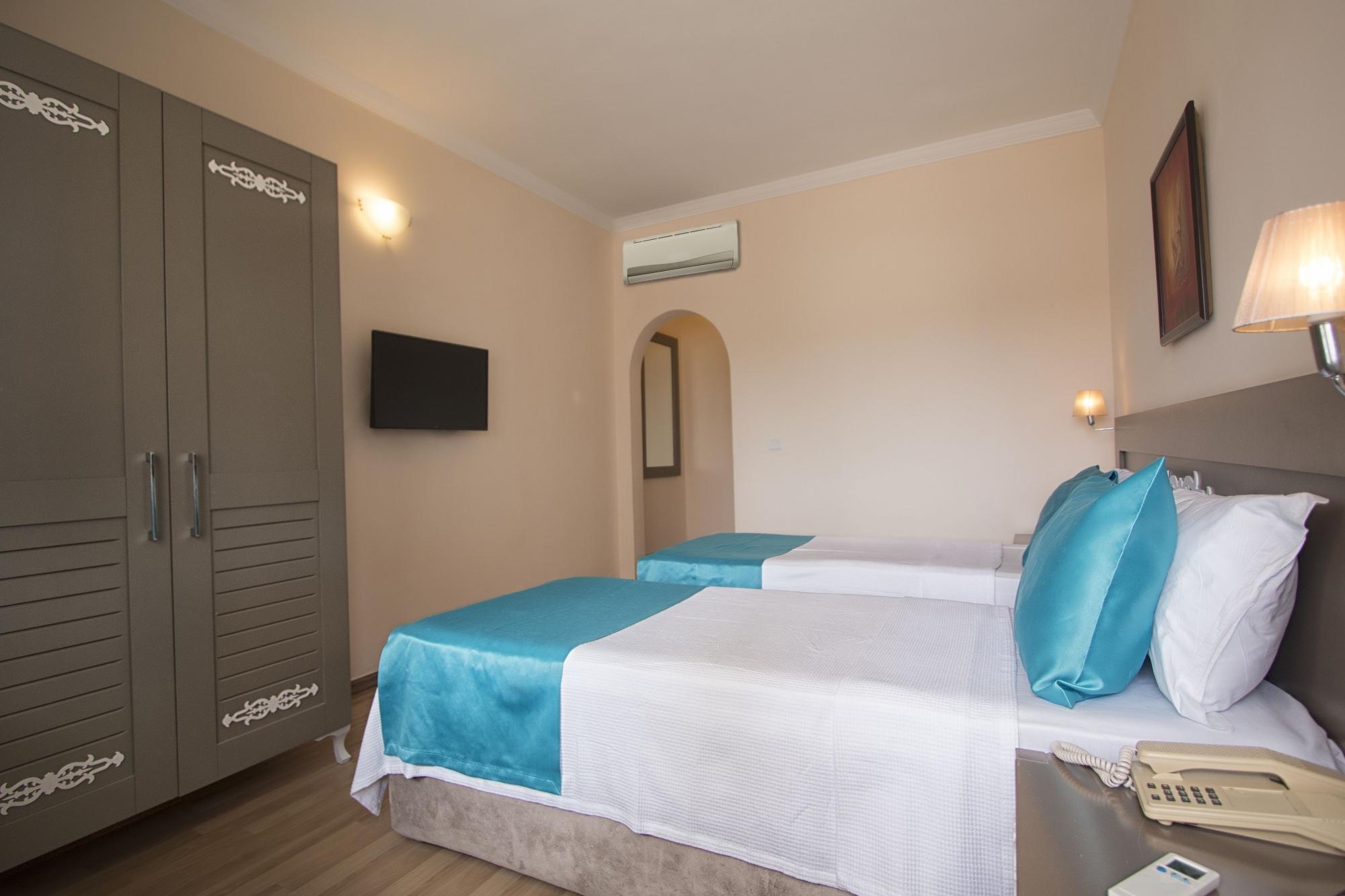 Sky Vela Hotel&Suites - All Inclusive Gümbet Esterno foto