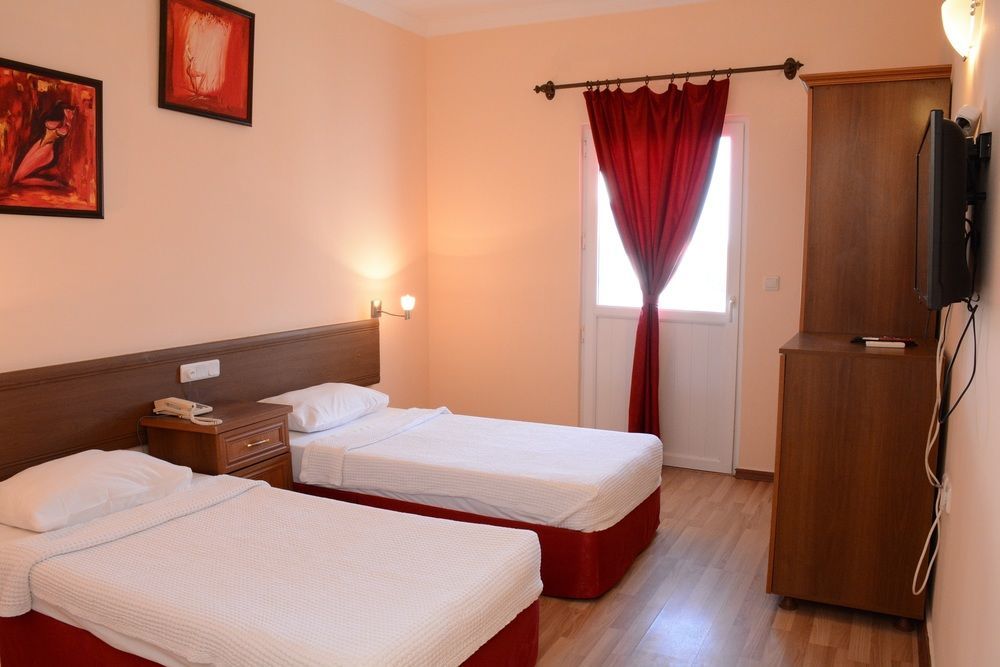 Sky Vela Hotel&Suites - All Inclusive Gümbet Esterno foto